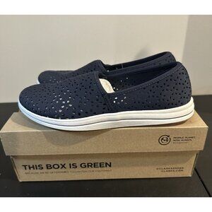 NIB Women's Clarks Breeze Emily Slip-On Navy Synthetic  Size 6.5 M